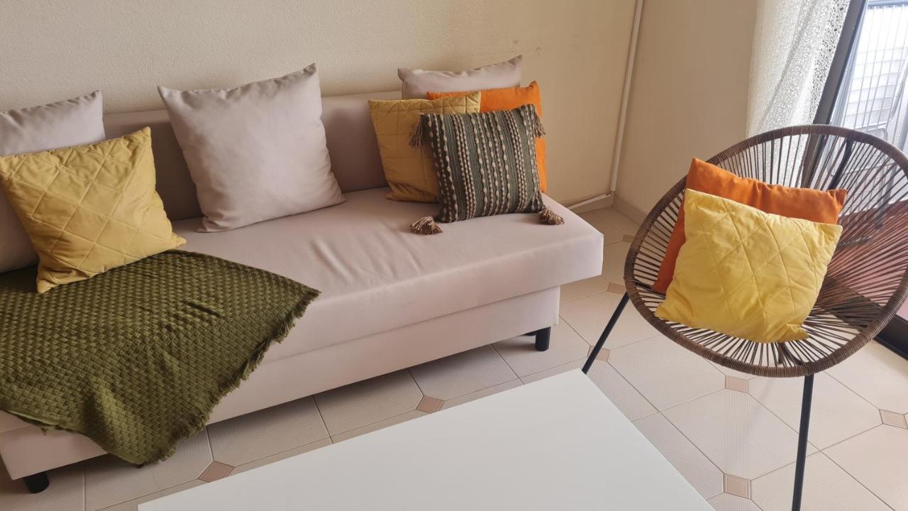 Sea View Apartment With Pool Поршеш Екстериор снимка
